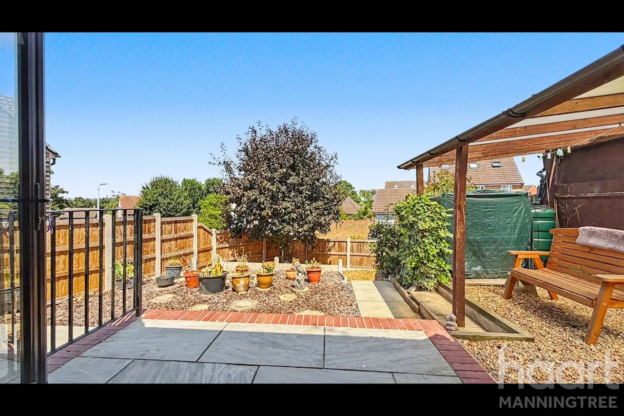 Cotman Avenue, Lawford, CO11, photo 14