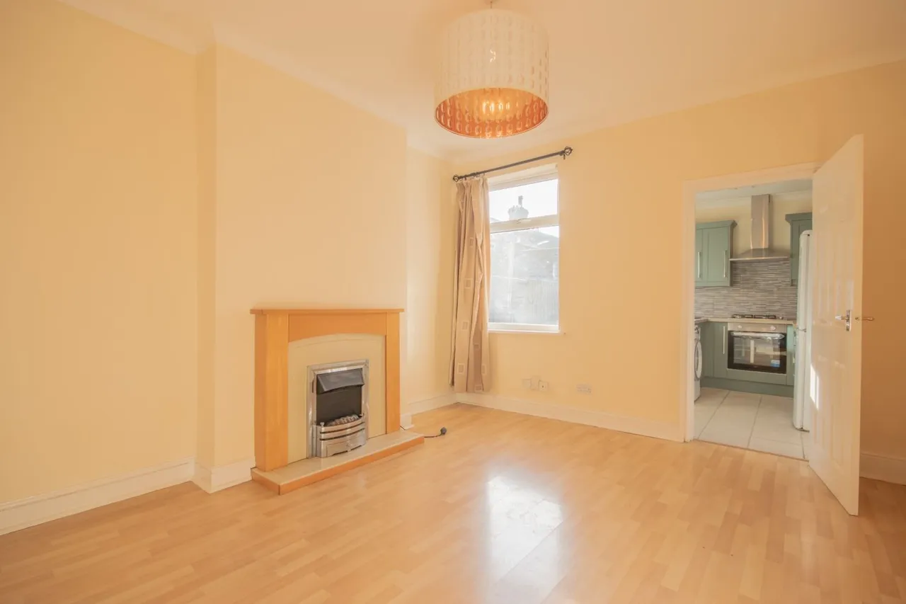 Chapel Street, Eastwood, NG16, photo 5