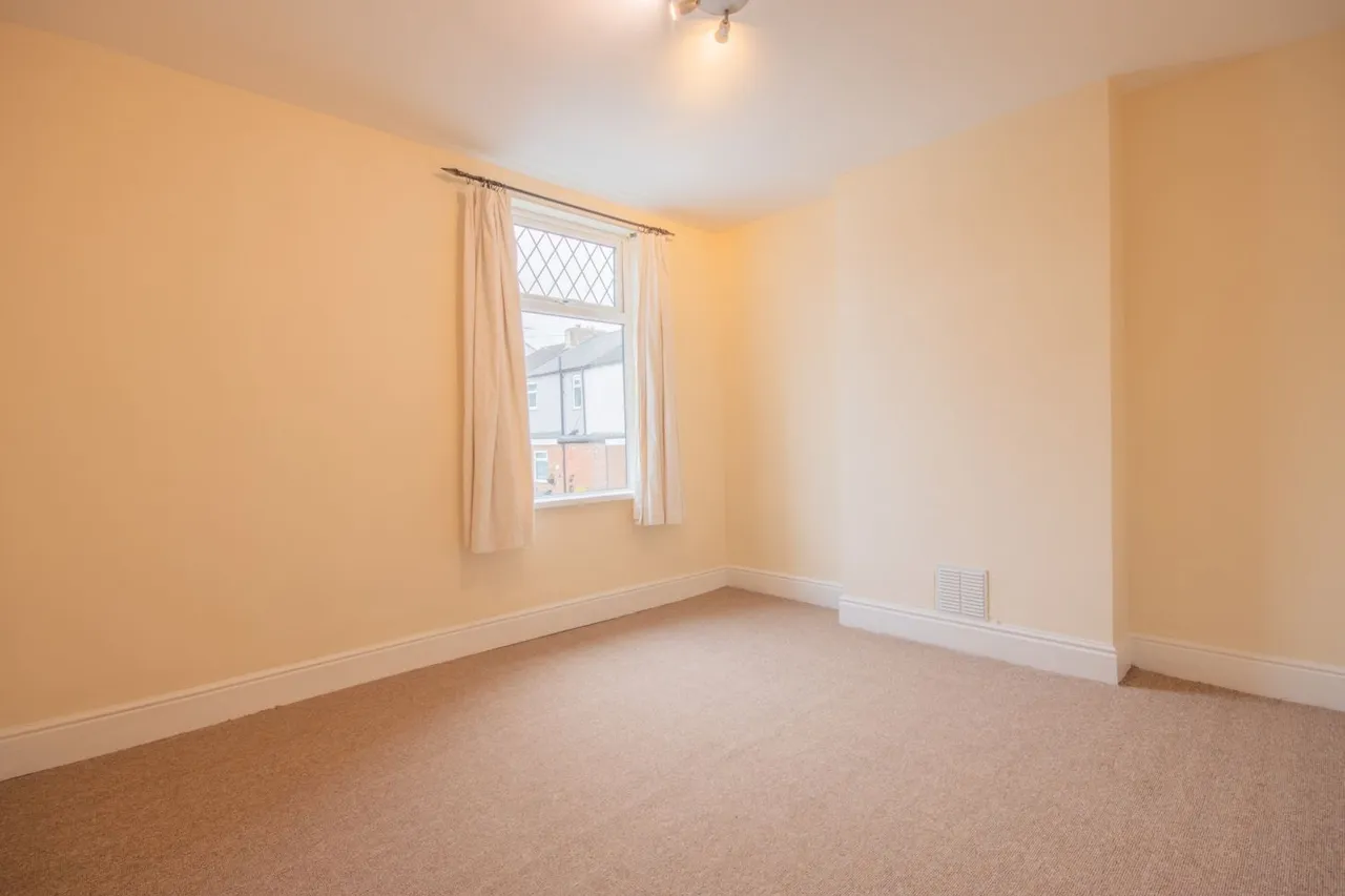 Chapel Street, Eastwood, NG16, photo 6