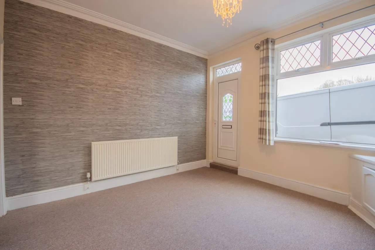 Chapel Street, Eastwood, NG16, photo 3