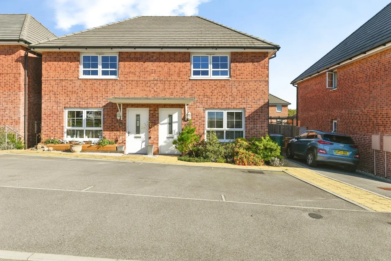 3 bed house for sale, Barrabill Way, Launceston, PL15