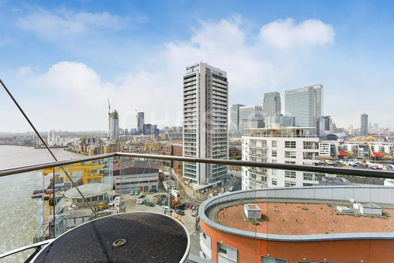 1 bed flat for sale, Fairmont Avenue, E14