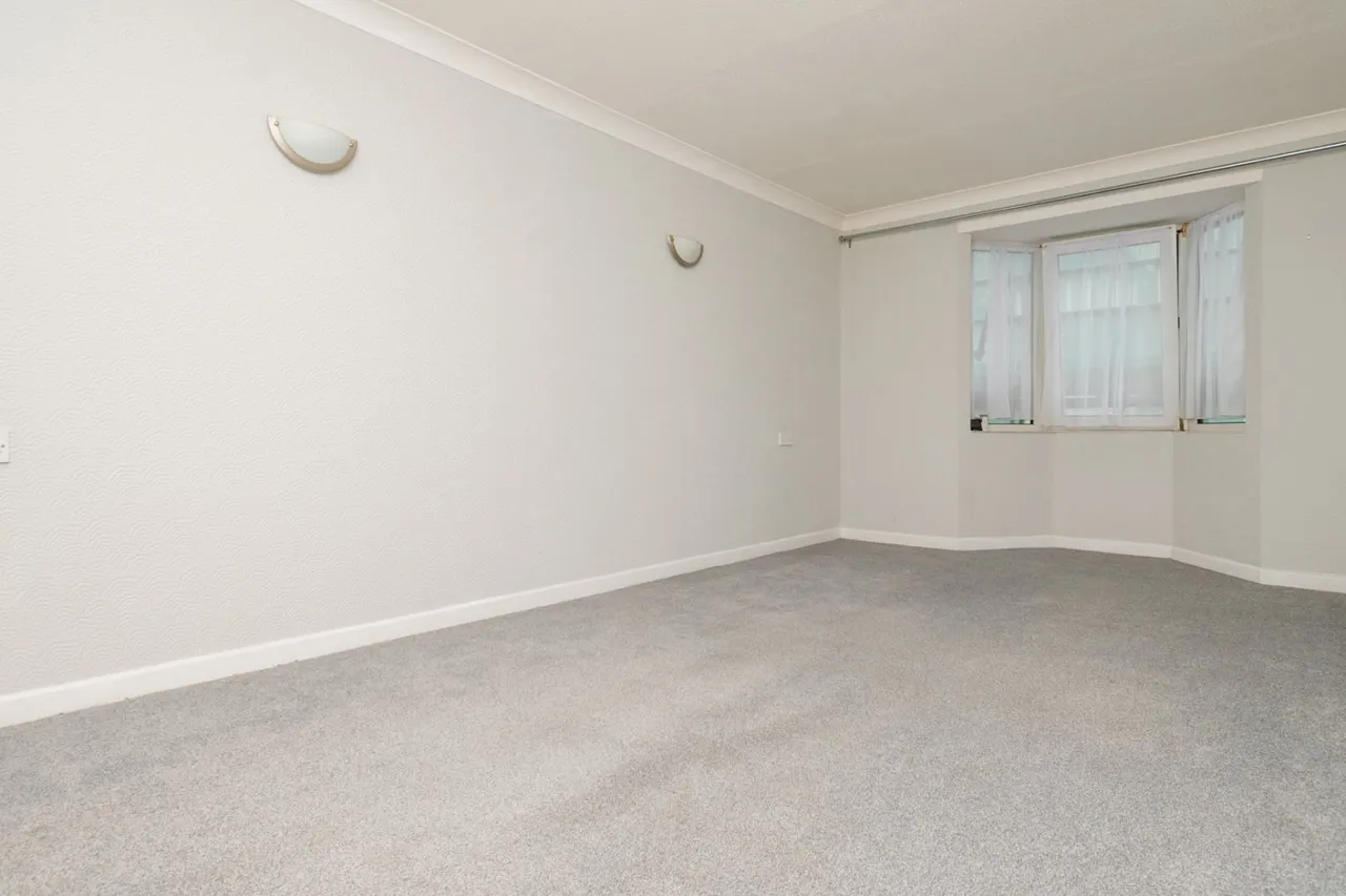Wellington Crescent, Ramsgate, CT11, photo 5
