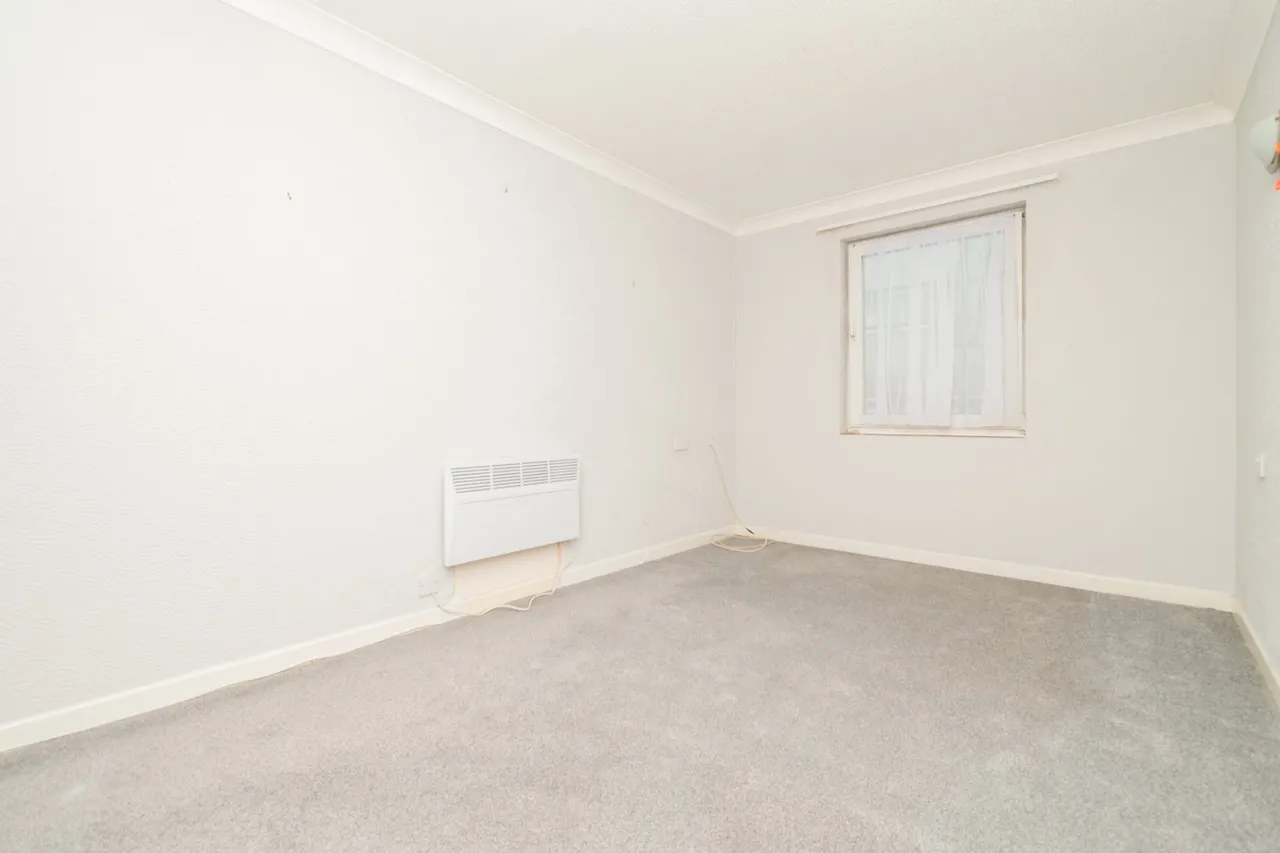 Wellington Crescent, Ramsgate, CT11, photo 6