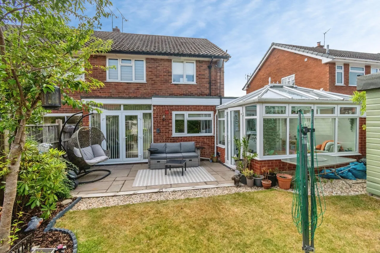Langley Gardens, Wolverhampton, WV3, photo 17