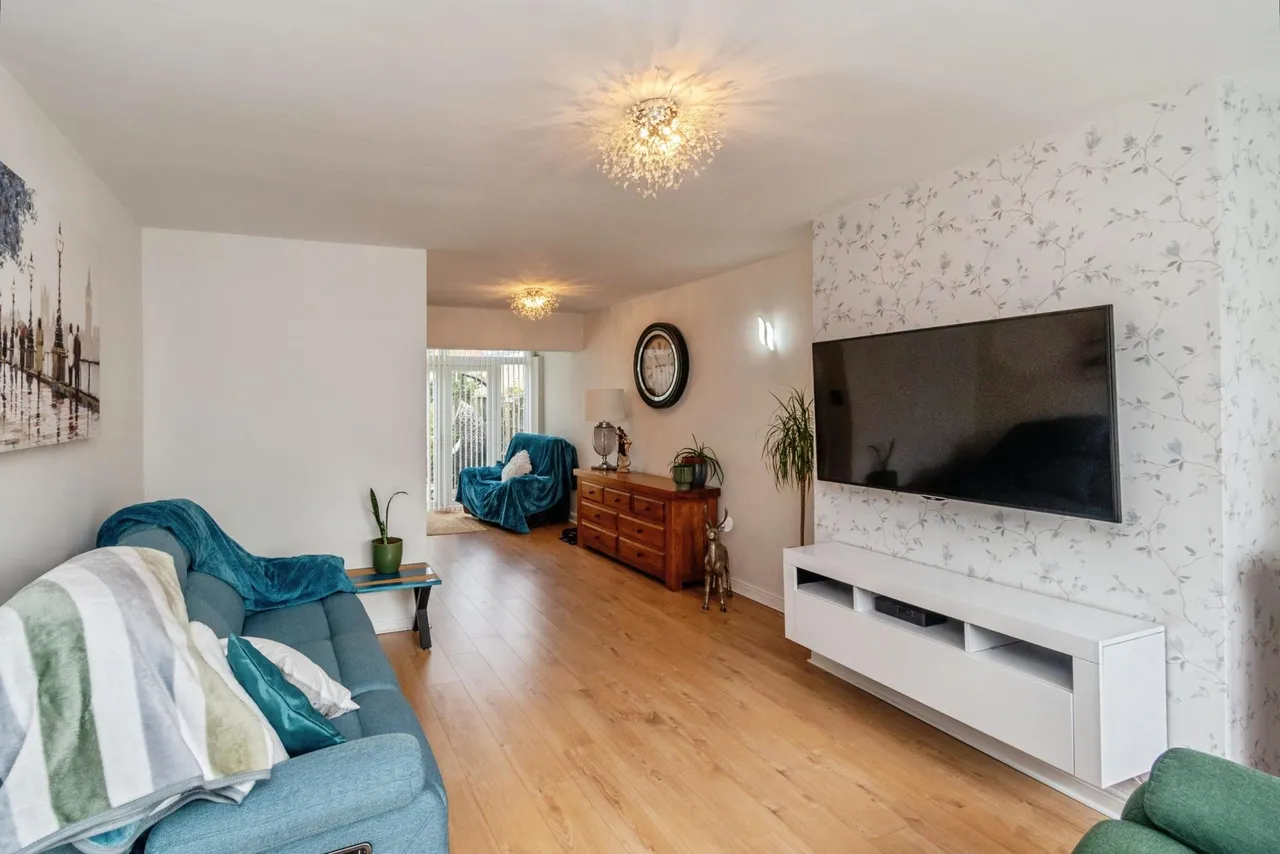 Langley Gardens, Wolverhampton, WV3, photo 3