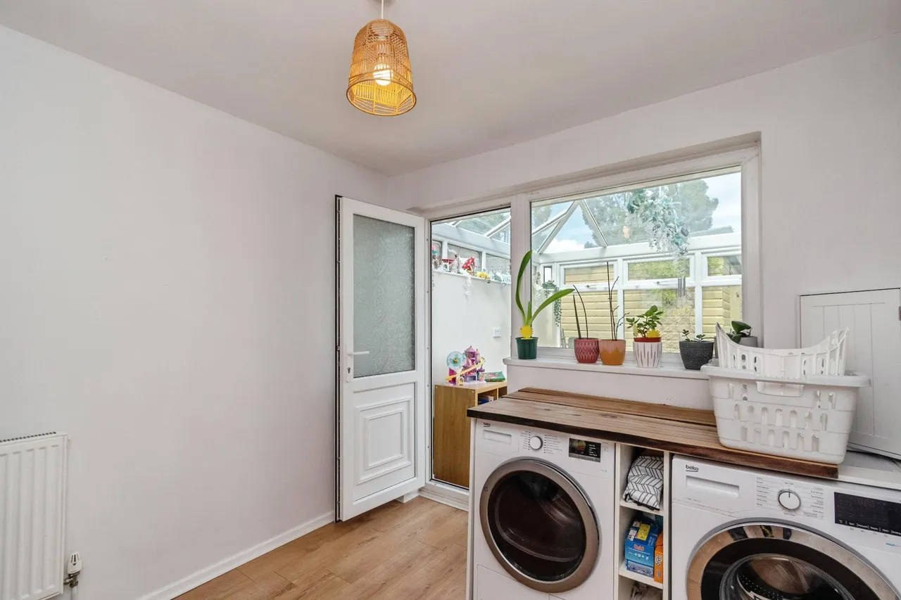 Langley Gardens, Wolverhampton, WV3, photo 6