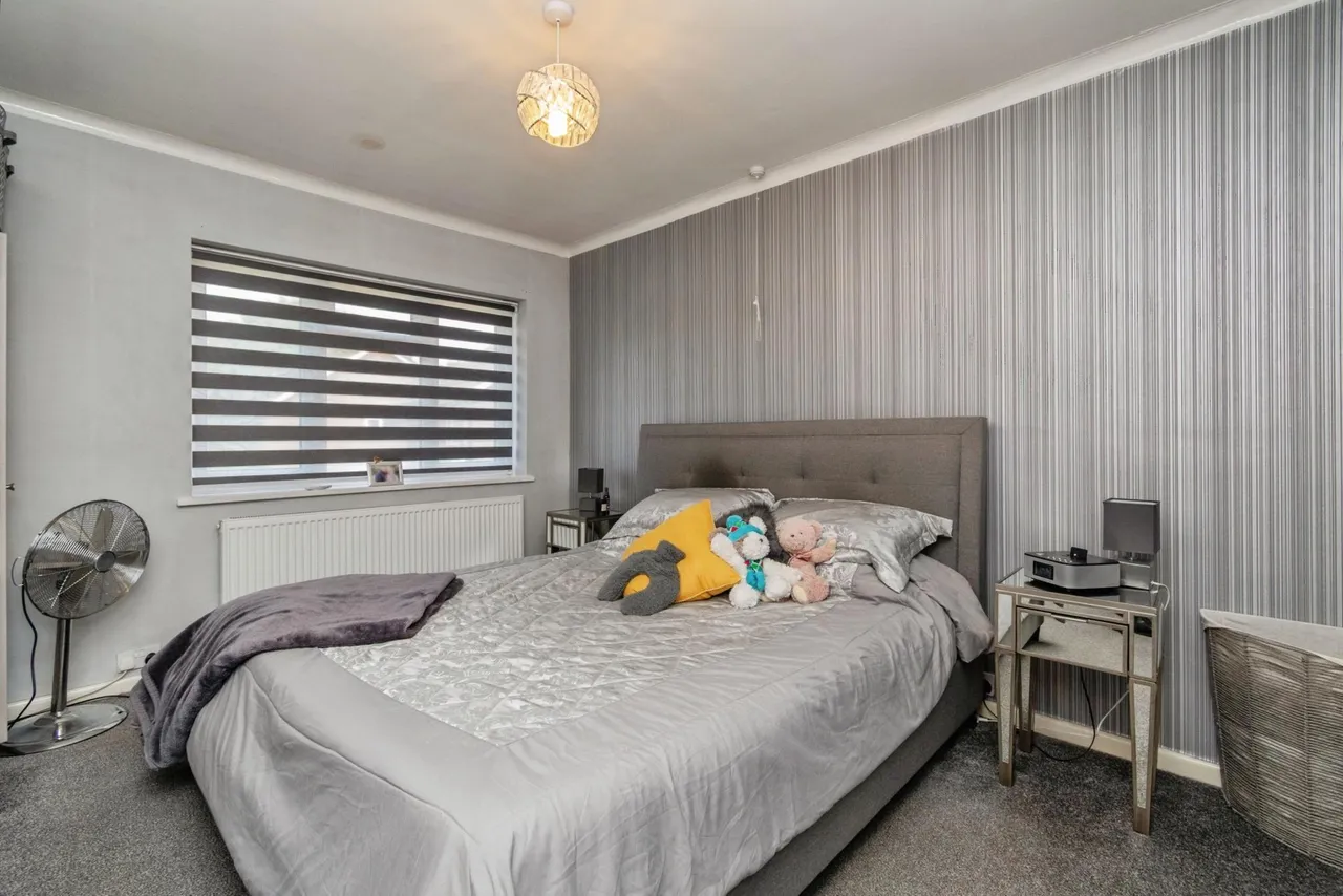 Langley Gardens, Wolverhampton, WV3, photo 13