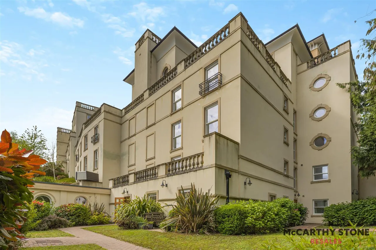 Victoria Road, Malvern, WR14, photo 11
