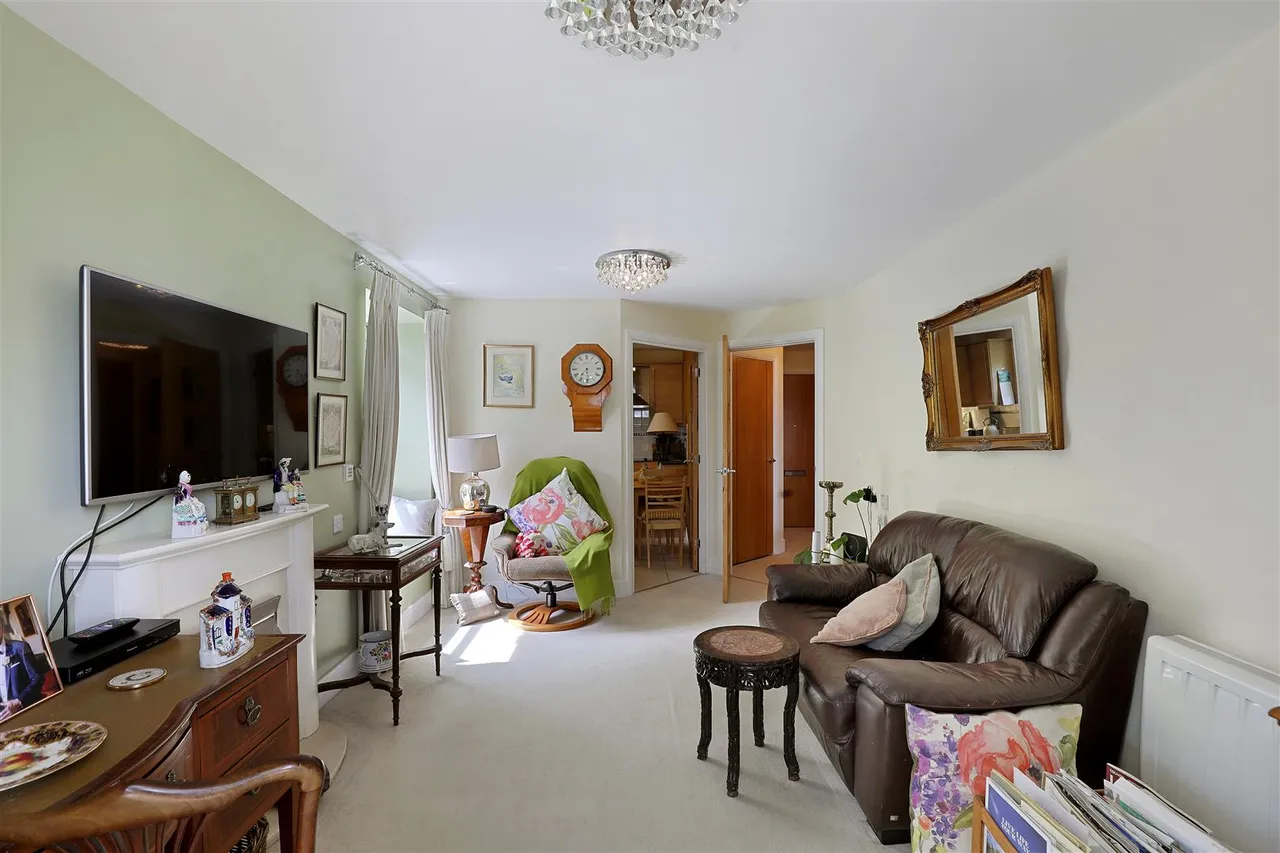 Victoria Road, Malvern, WR14, photo 4