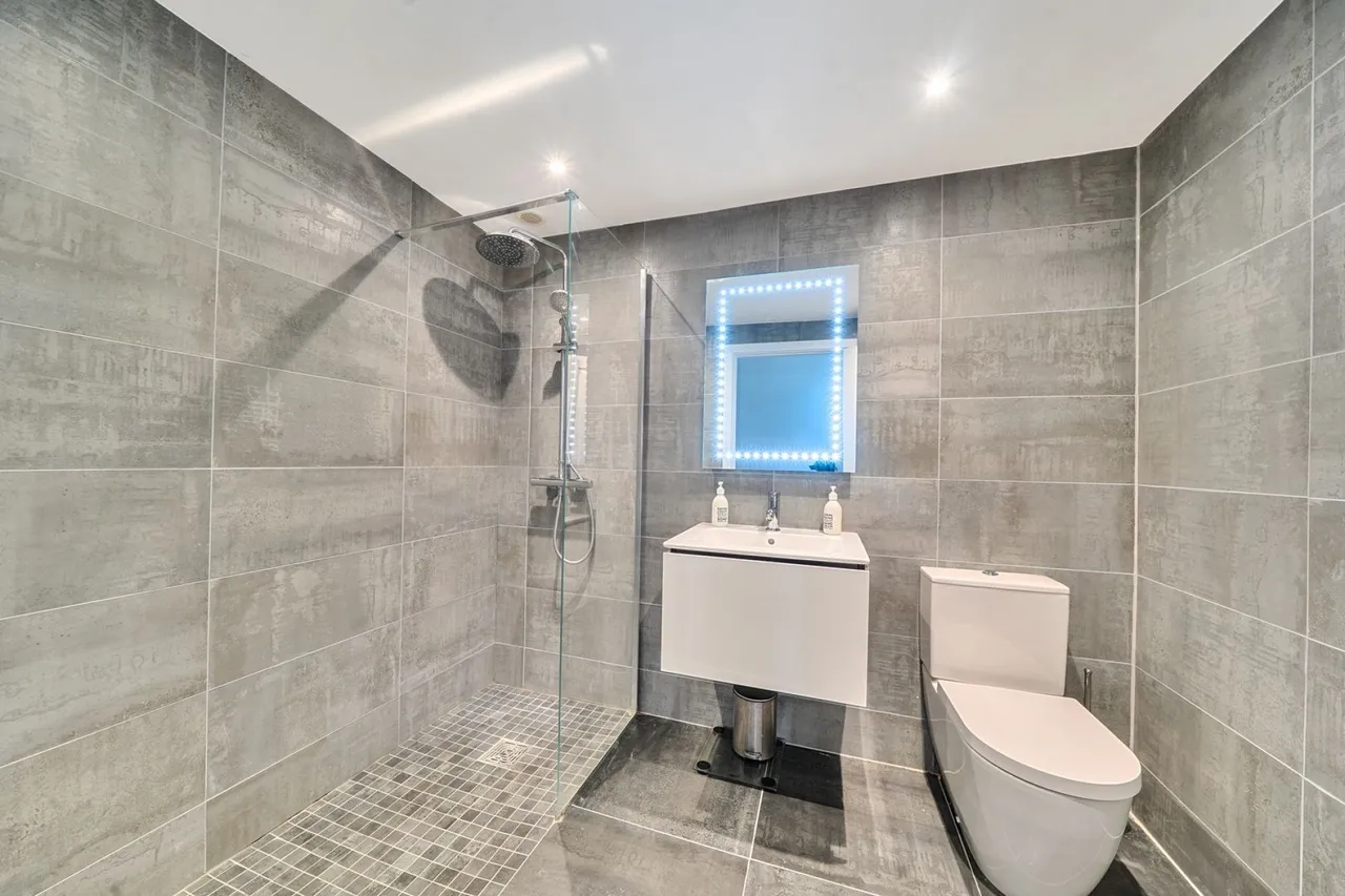 Kings Road, Lymington, SO41, photo 12