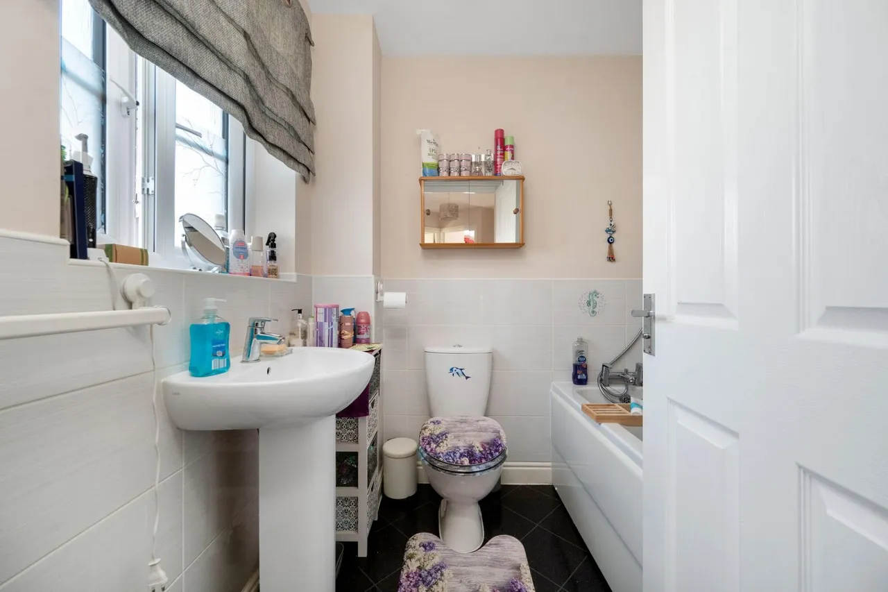 Farrer Way, Barleythorpe, LE15, photo 11