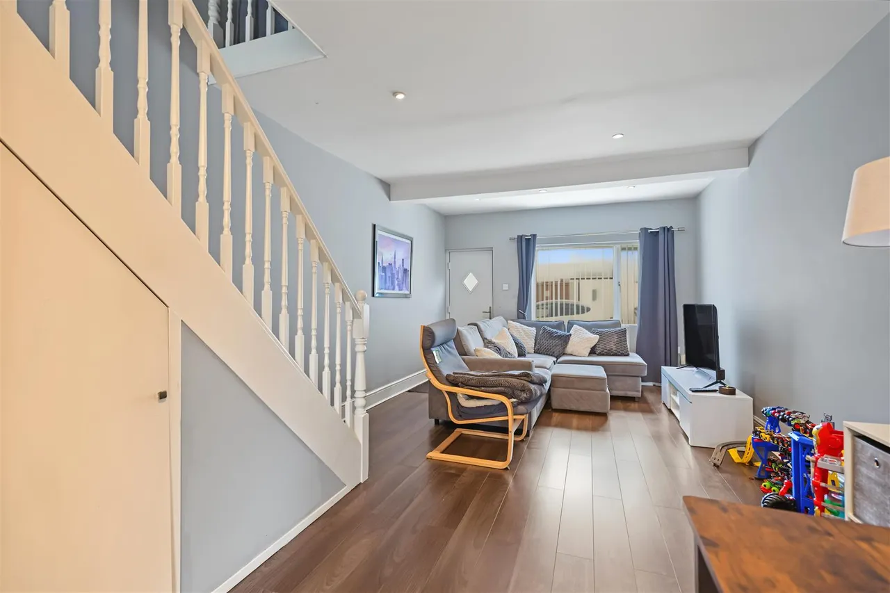 Cornhill Road, Carlton, NG4, photo 5