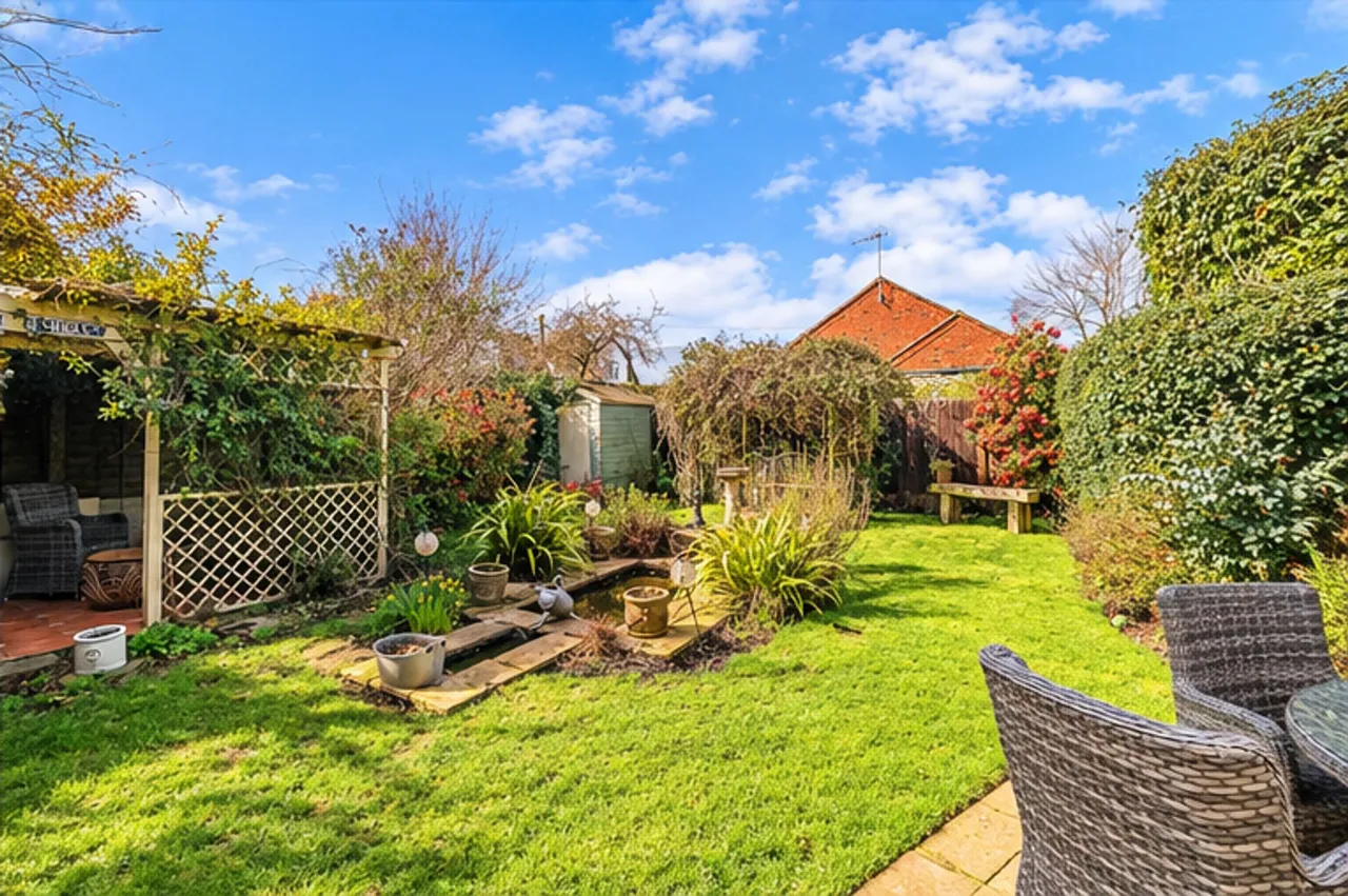 Butt Lane, Hinckley, LE10, photo 27