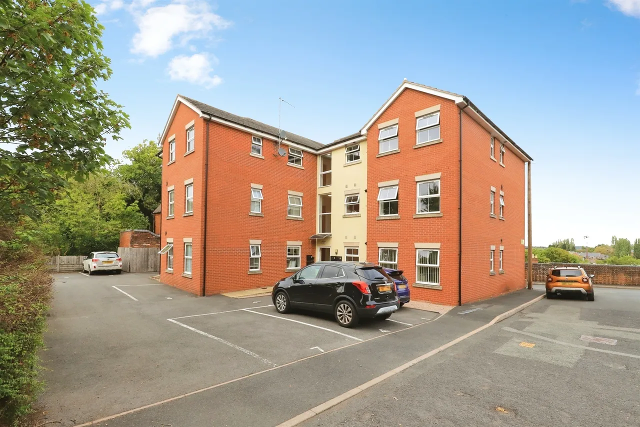 2 bed flat for sale — Mill Lane, Kidderminster