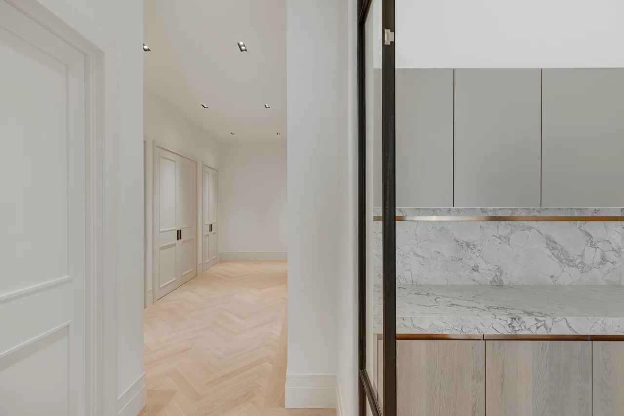 The Whiteley, Queensway, London, photo 6