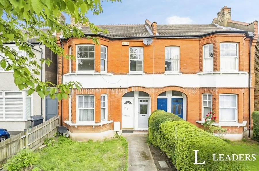 2 bed flat for sale, Mackenzie Road, Beckenham, BR3
