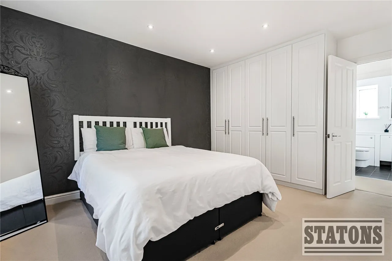 Raydean Road, New Barnet, EN5, photo 12