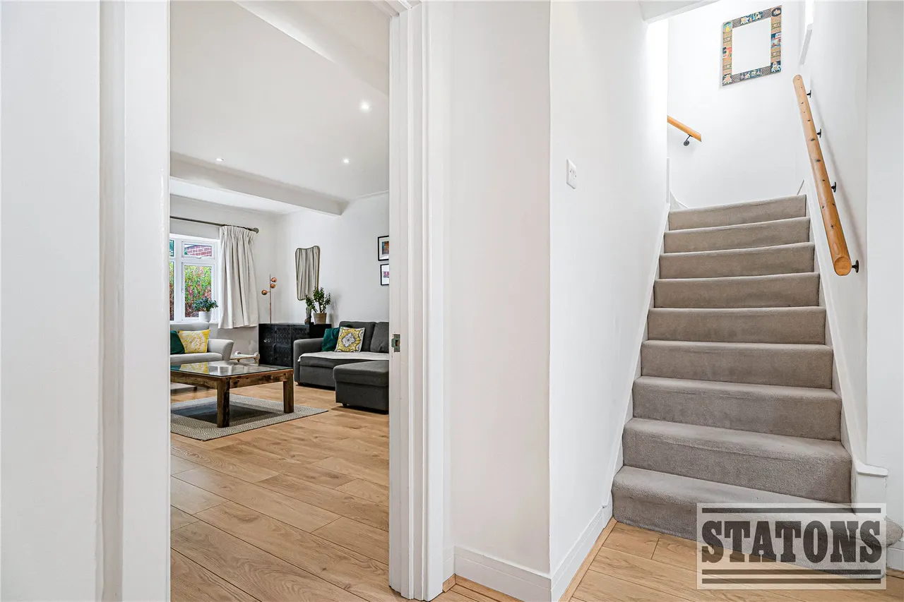 Raydean Road, New Barnet, EN5, photo 2