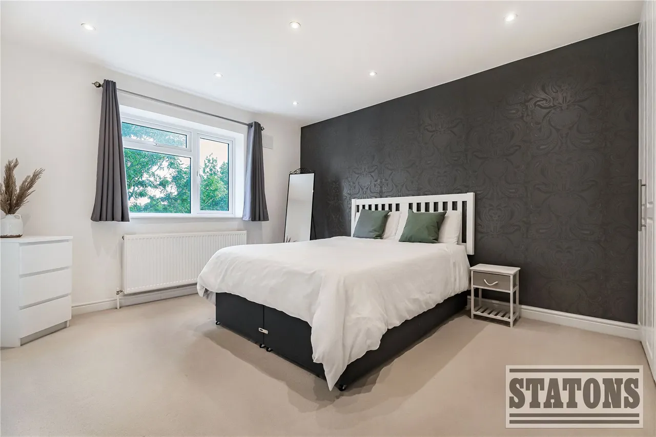 Raydean Road, New Barnet, EN5, photo 11