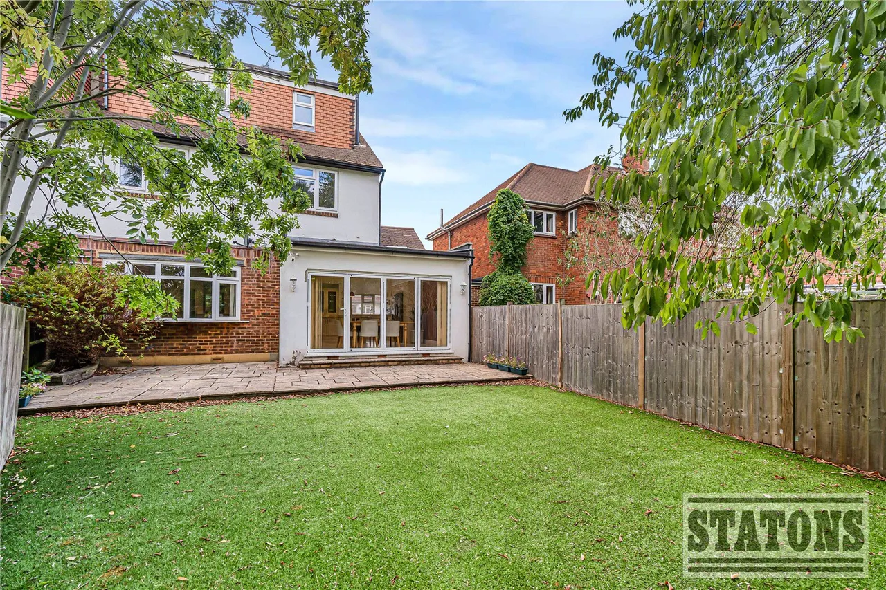 Raydean Road, New Barnet, EN5, photo 22
