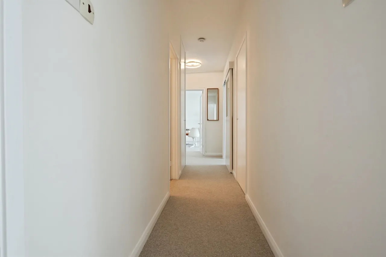 Sussex Heights, Brighton, BN1, photo 17