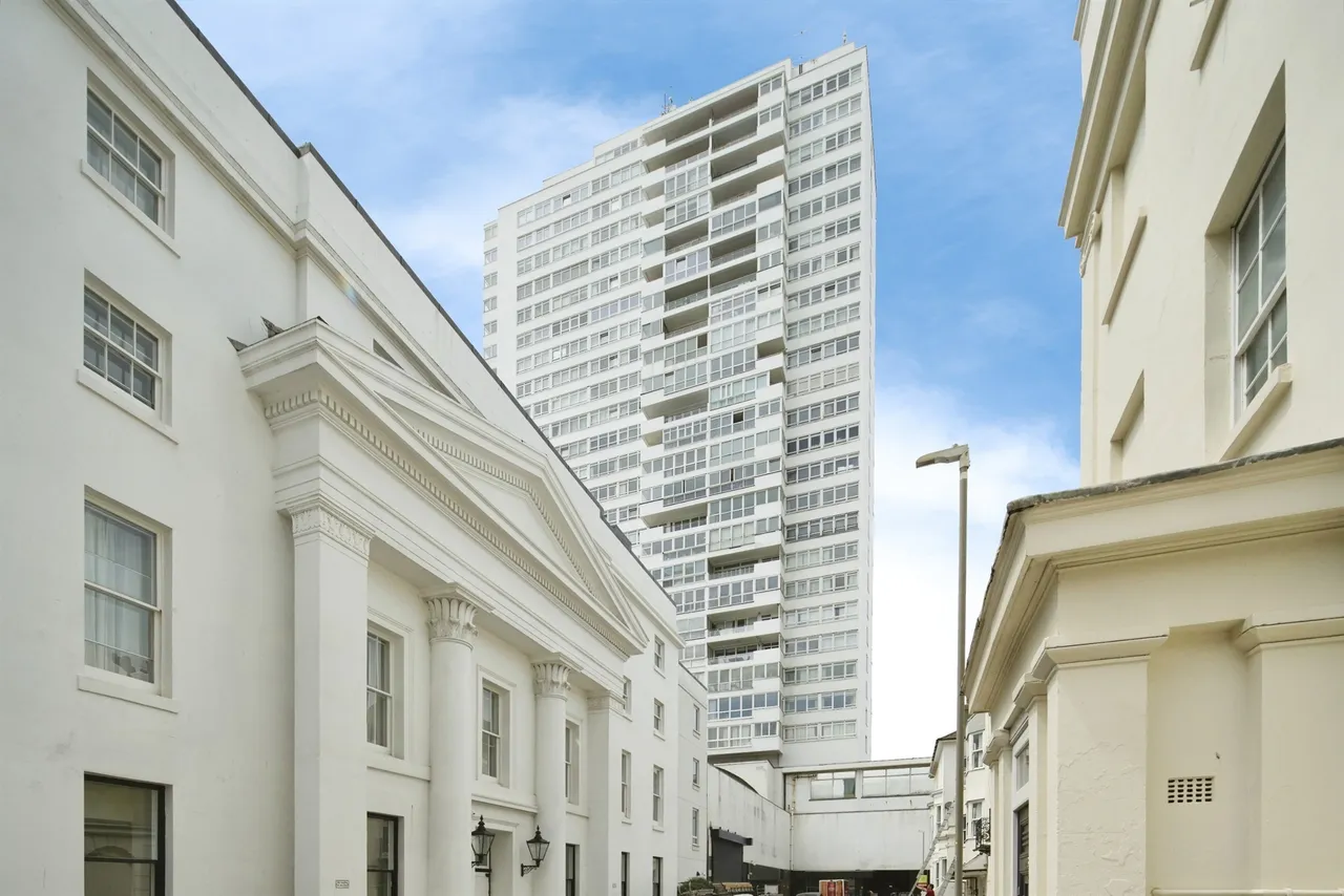 Sussex Heights, Brighton, BN1, photo 11
