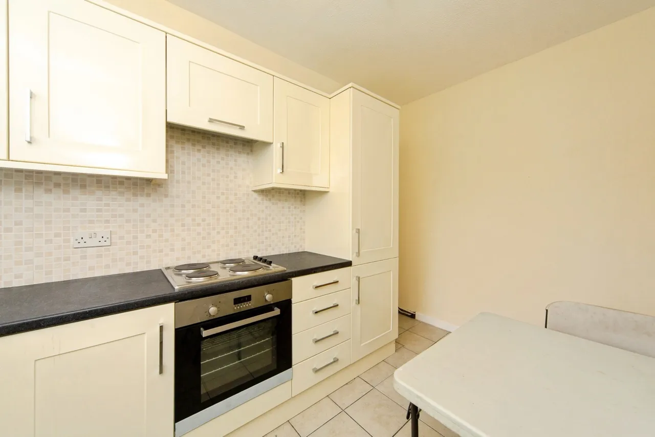 Vale Lodge, Liverpool, L9, photo 5