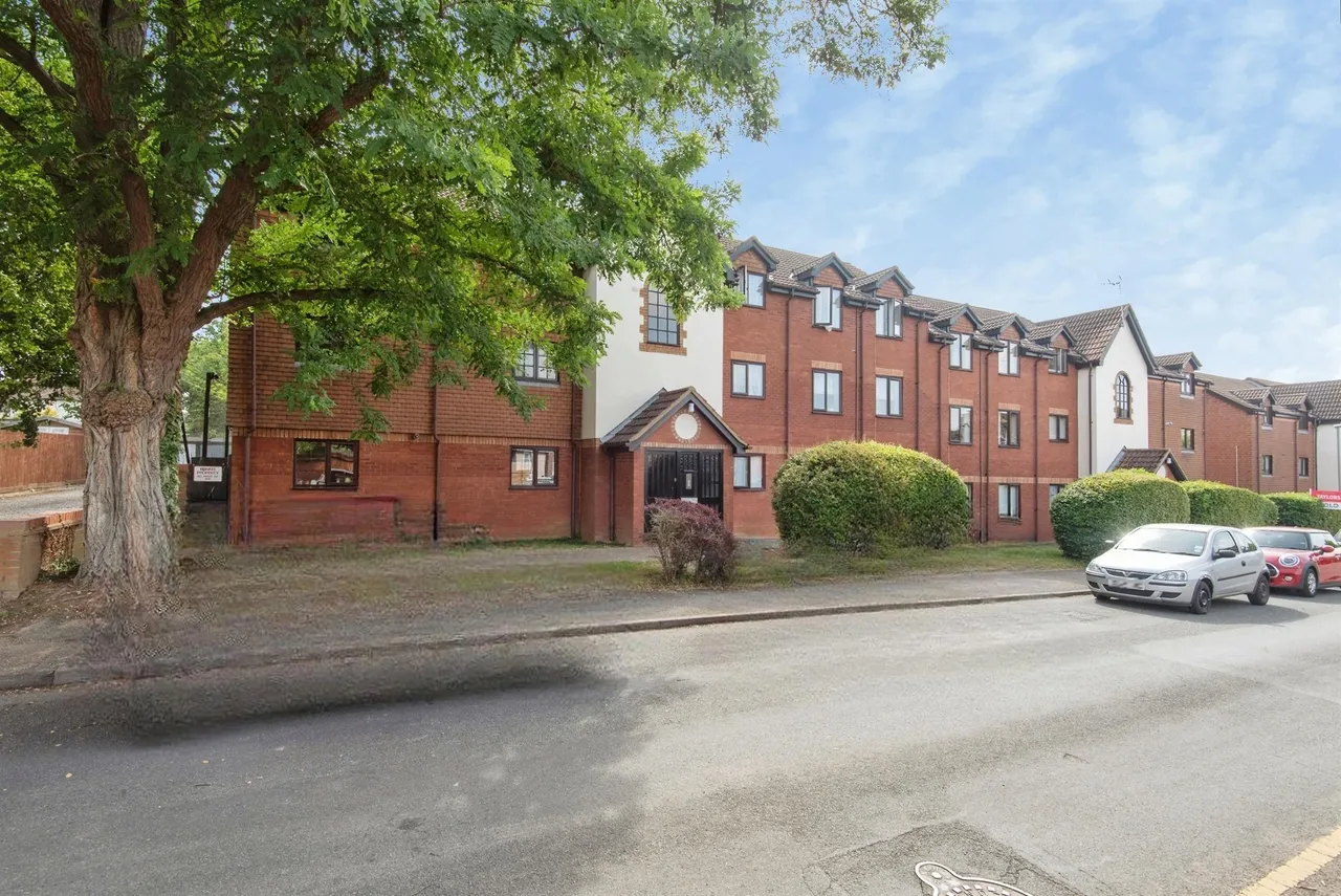Cromwell Road, Letchworth Garden City, SG6, photo 4