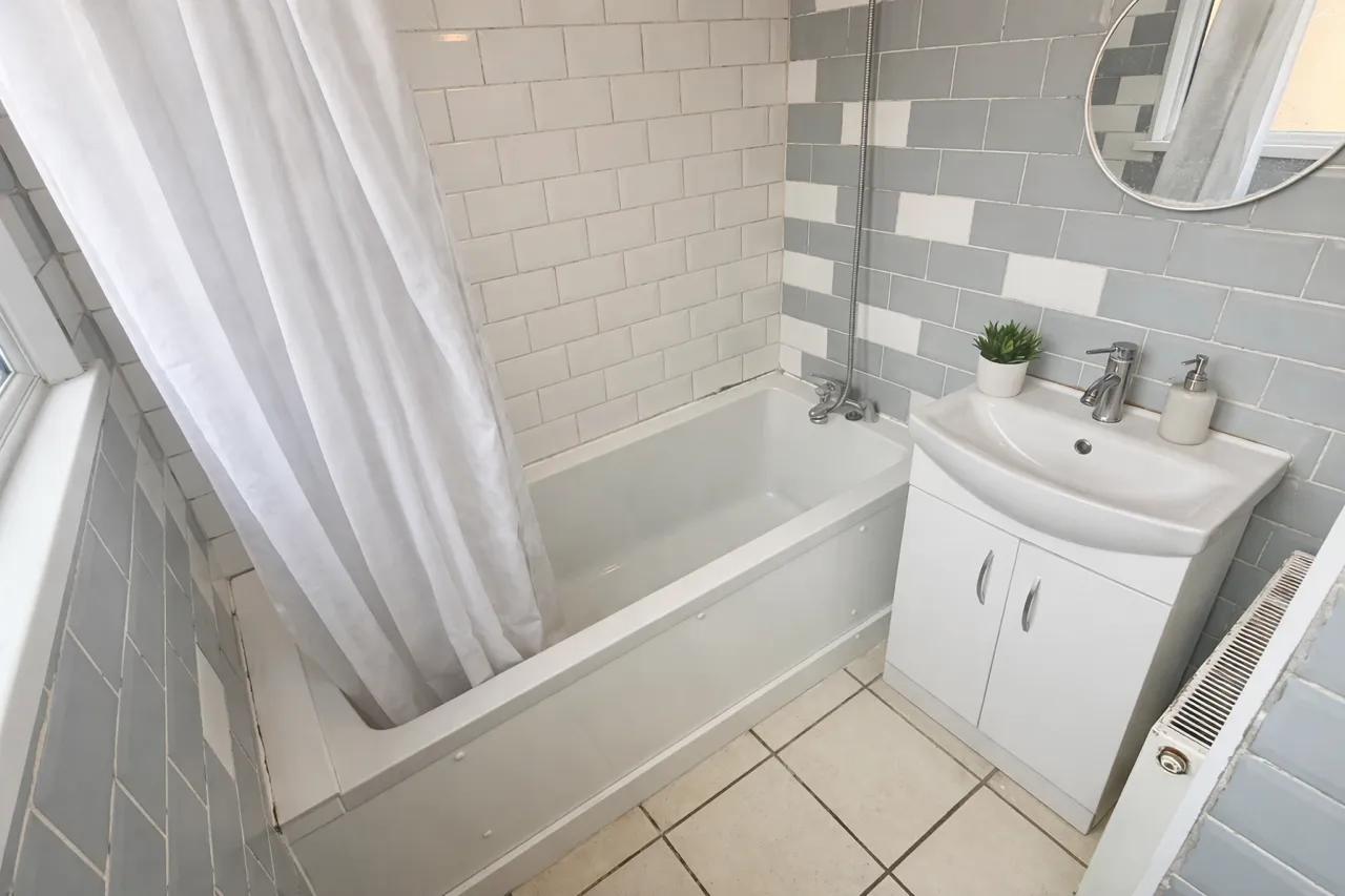 Fanshawe Crescent, Dagenham, RM9 5DL, photo 12
