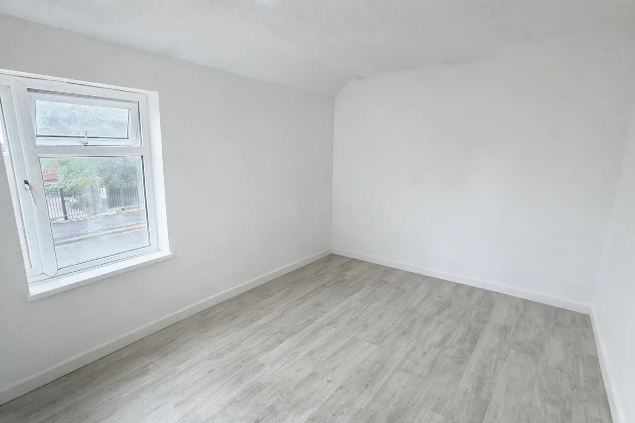 Fanshawe Crescent, Dagenham, RM9 5DL, photo 7
