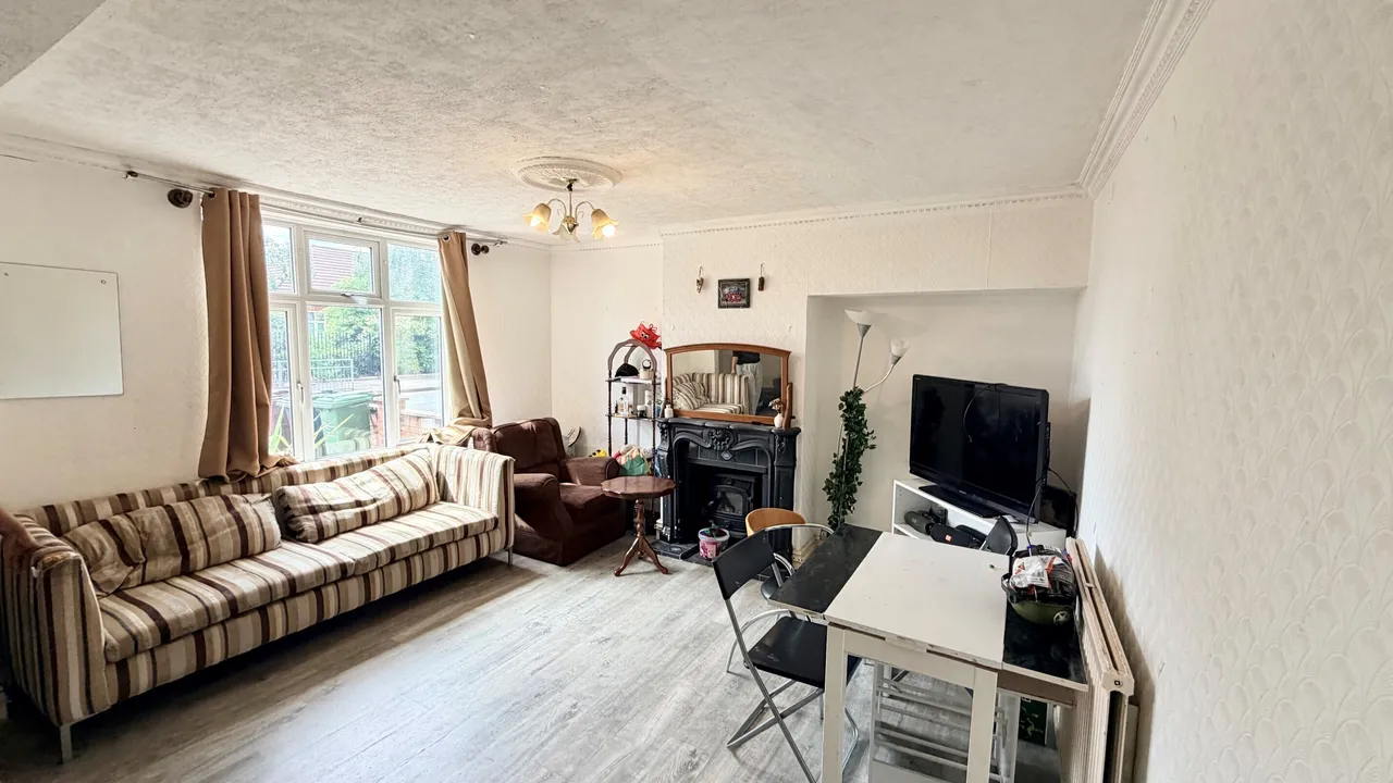 Fanshawe Crescent, Dagenham, RM9 5DL, photo 3