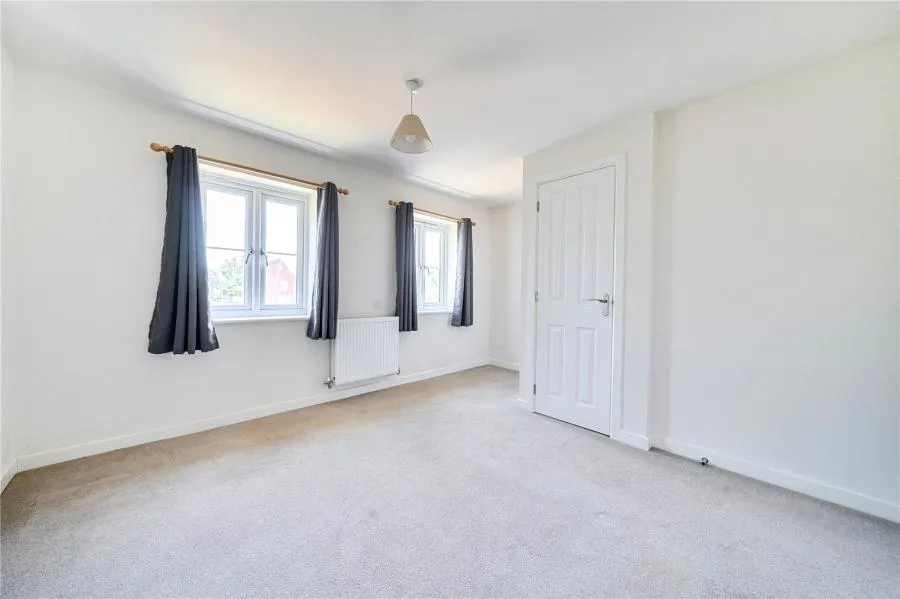 Marchment Close, Picket Piece, SP11, photo 5
