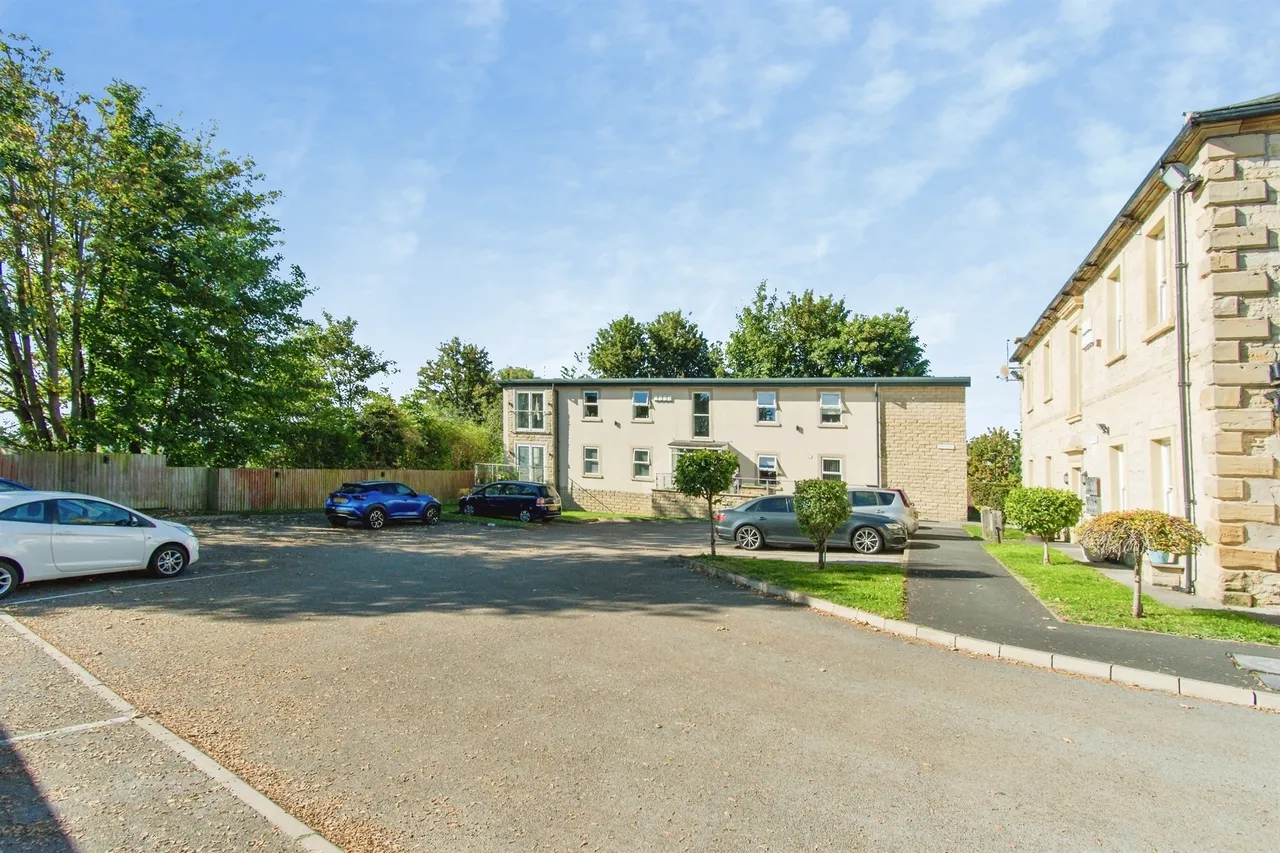 Ash Court, Kippax, LS25, photo 10
