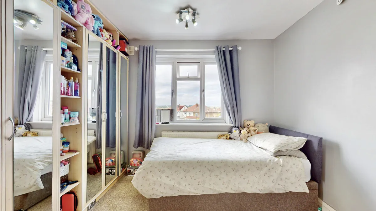 Hunters Grove, Romford, Collier Row, RM5 2UJ, photo 20