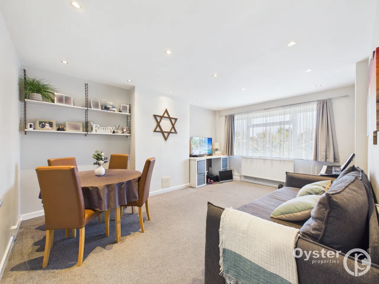 Malcolm Court, Stanmore, HA7, photo 3