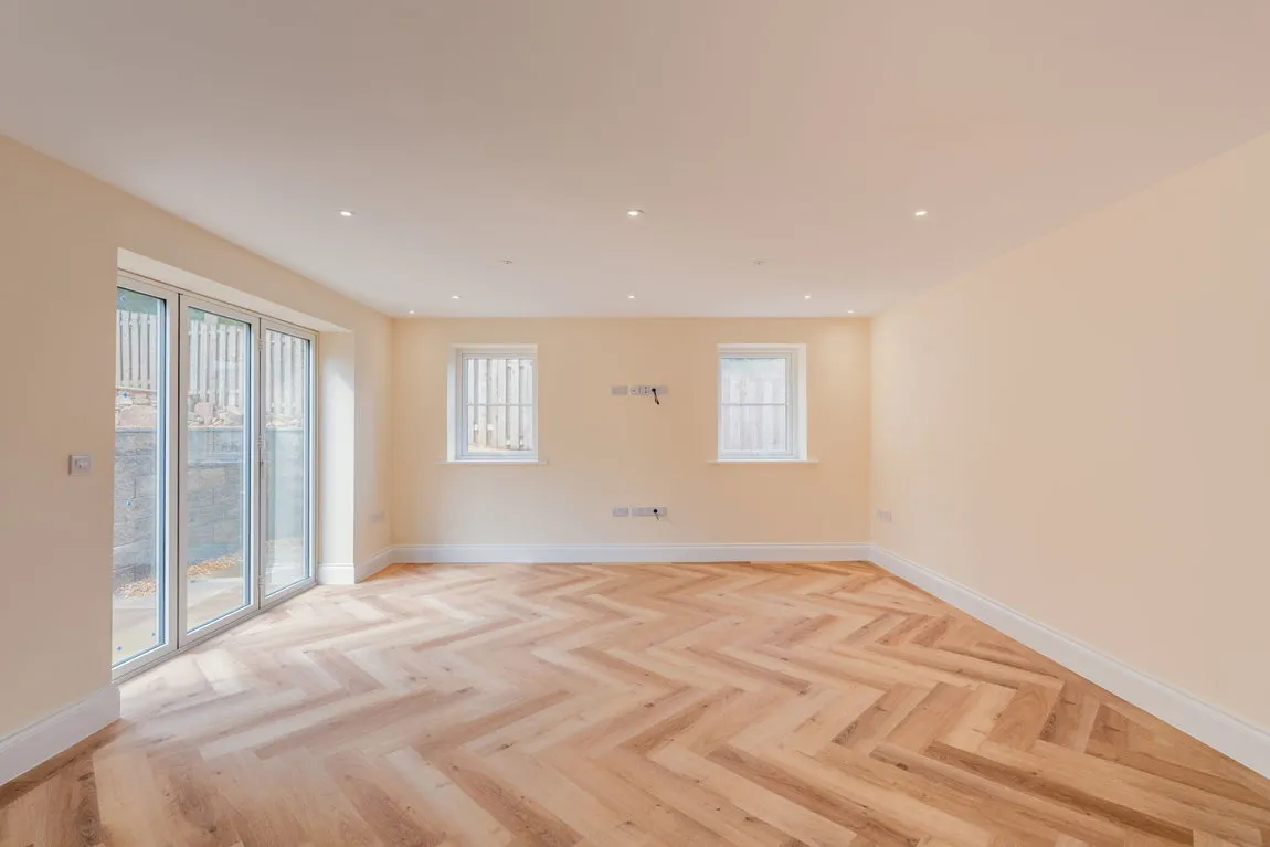 Ruthin Road, Gwernymynydd, CH7, photo 4