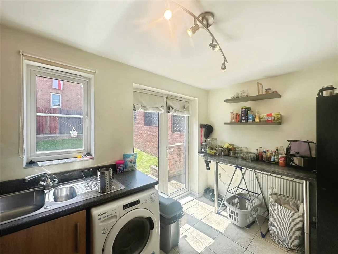 Dandelion Close, Whitwood, WF10, photo 16