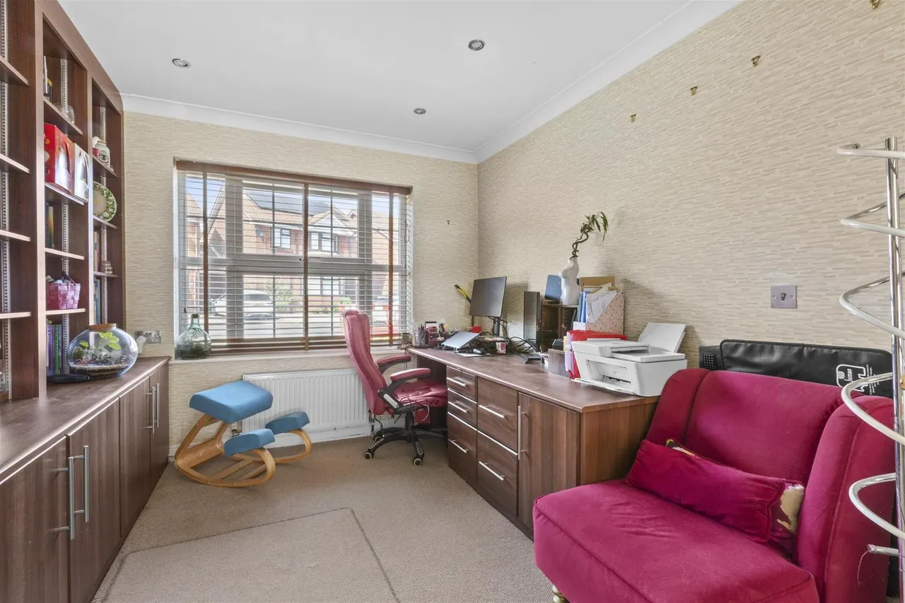 Selwood Way, Downley, HP13, photo 11