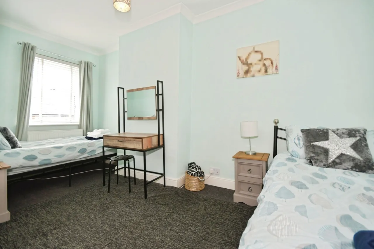 New Market Street, Buxton, Derbyshire, SK17, photo 13