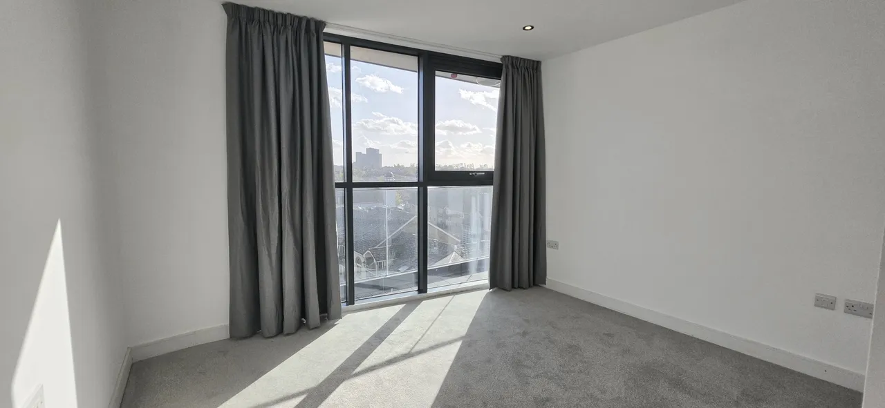 Montrose Crescent, Wembley, HA0, photo 6