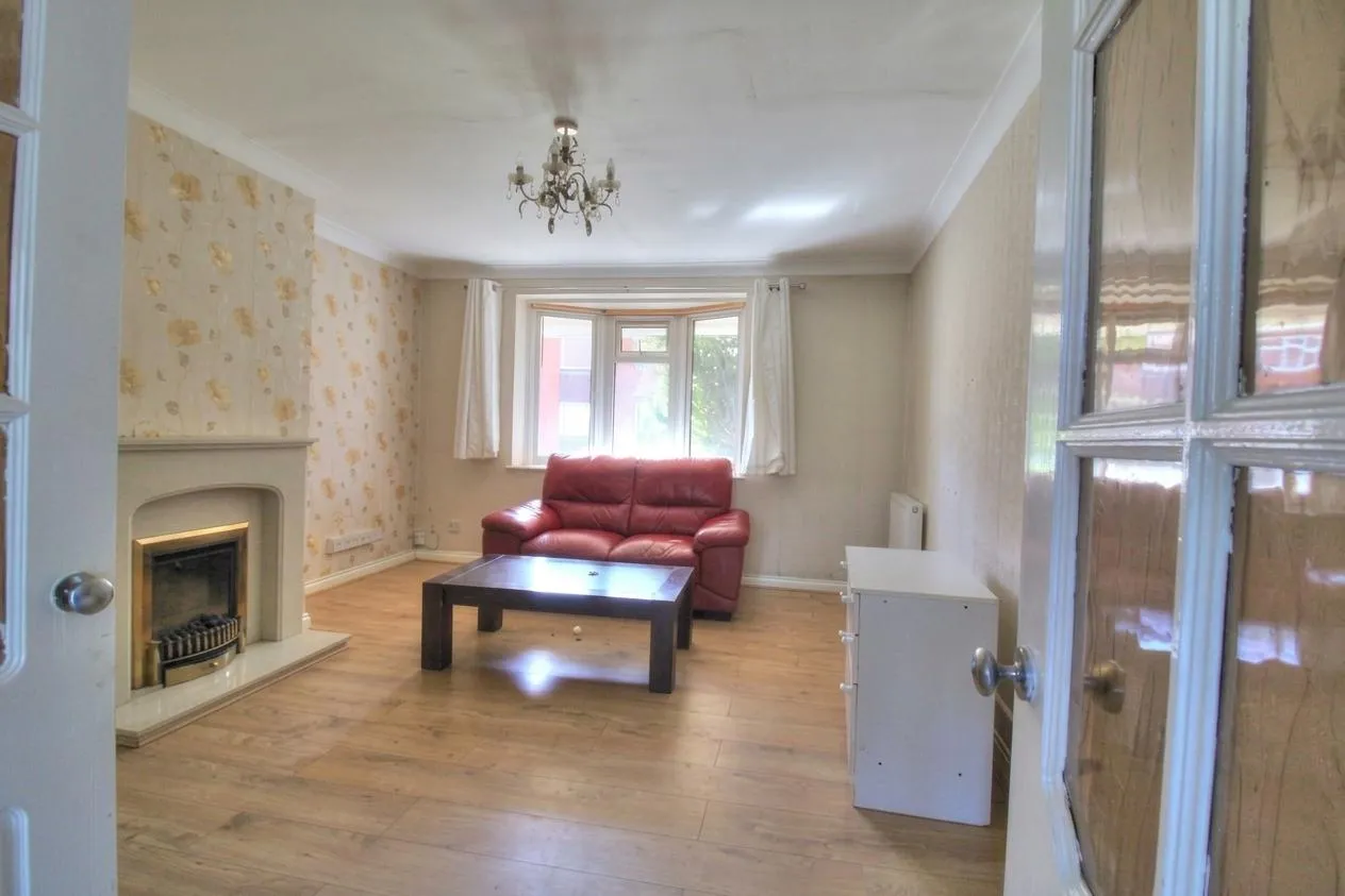 Long Lynderswood, Basildon, SS15, photo 3