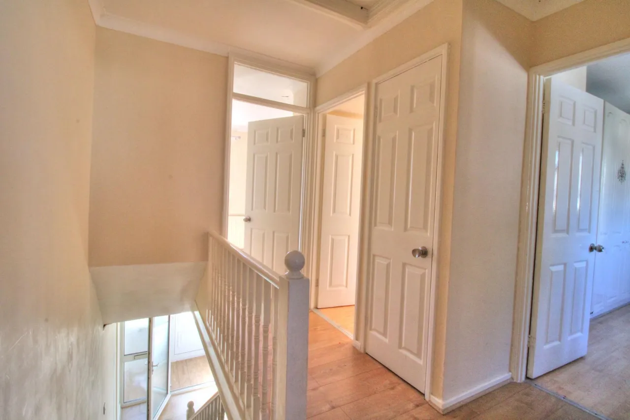 Long Lynderswood, Basildon, SS15, photo 9