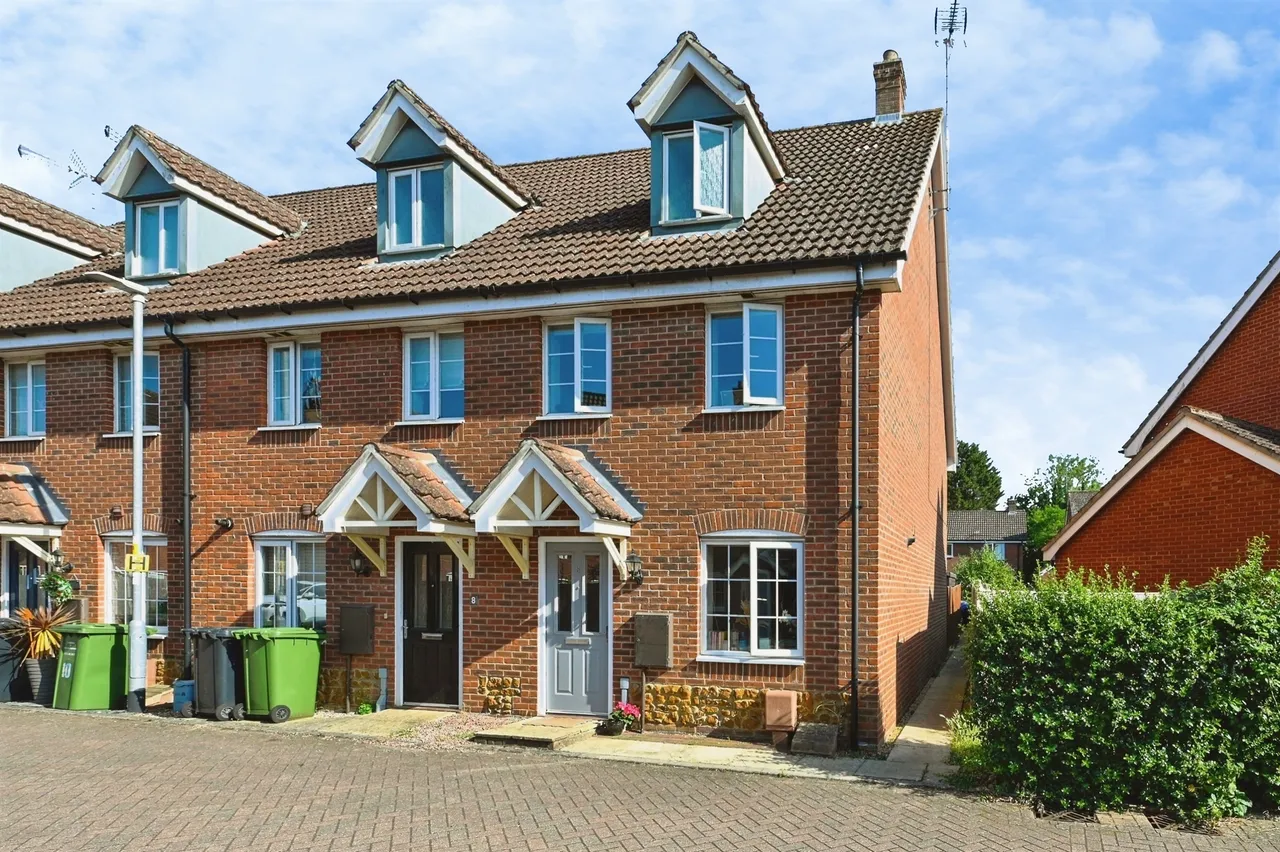 3 bed house for sale, Consort Road, South Wootton, PE30