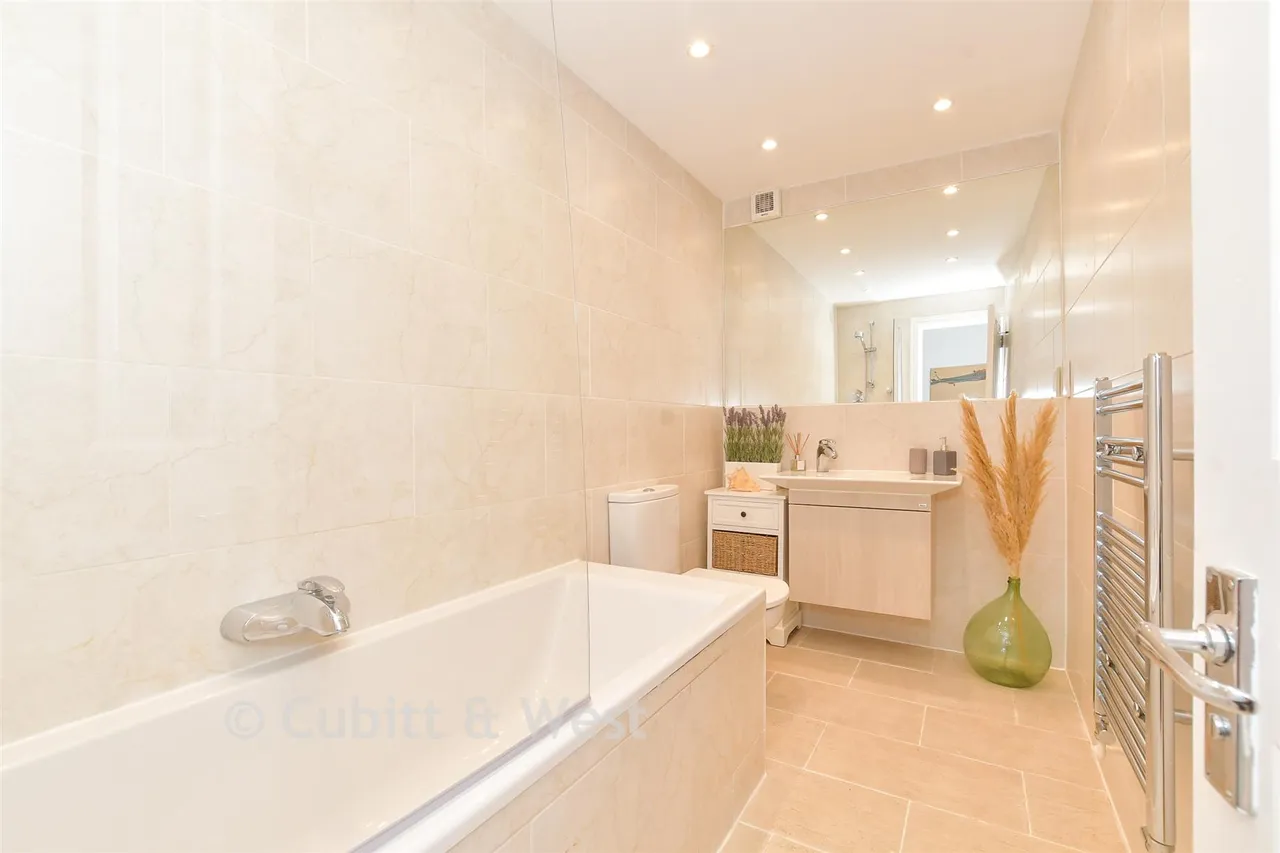 Surrey Street, Arundel, BN18, photo 12