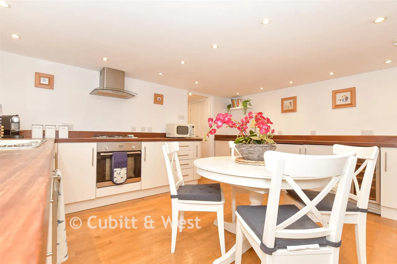Surrey Street, Arundel, BN18, photo 7