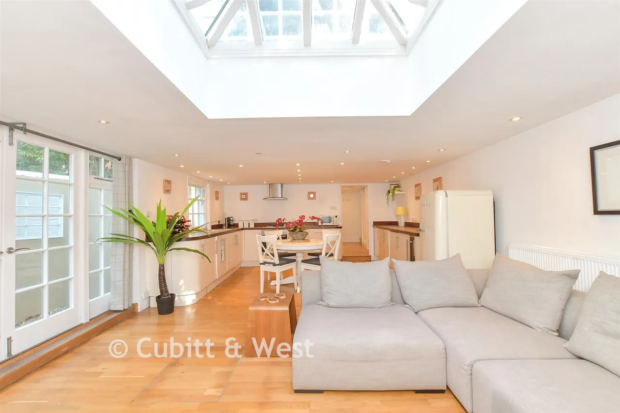 Surrey Street, Arundel, BN18, photo 5