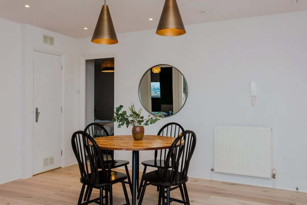Sparkford Gardens, London, N11, photo 28