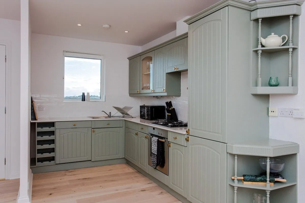 Sparkford Gardens, London, N11, photo 19