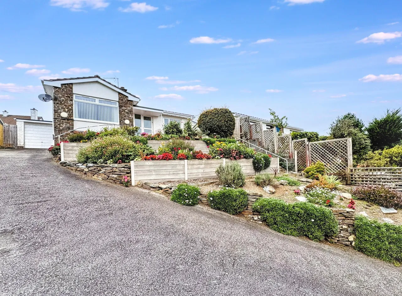 2 bed house for sale, Daleswood Road, Tavistock